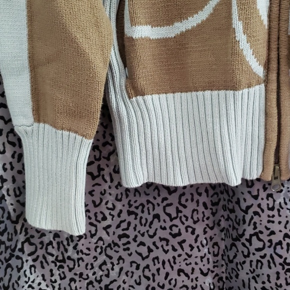 Athleta Sz M full zip sweater flower design - Picture 2 of 8